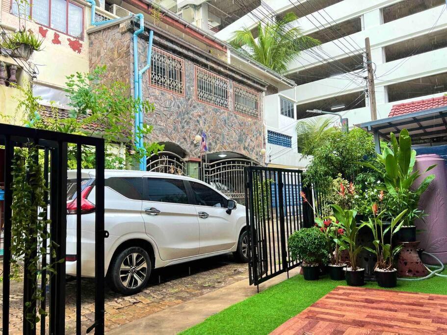 5br House Btsnana Nanaplaza Center Mbk Center World